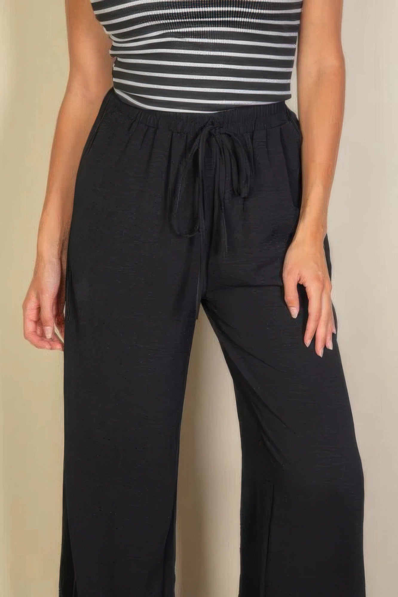 Drawstring Waist Wide Leg Minimalist Pants