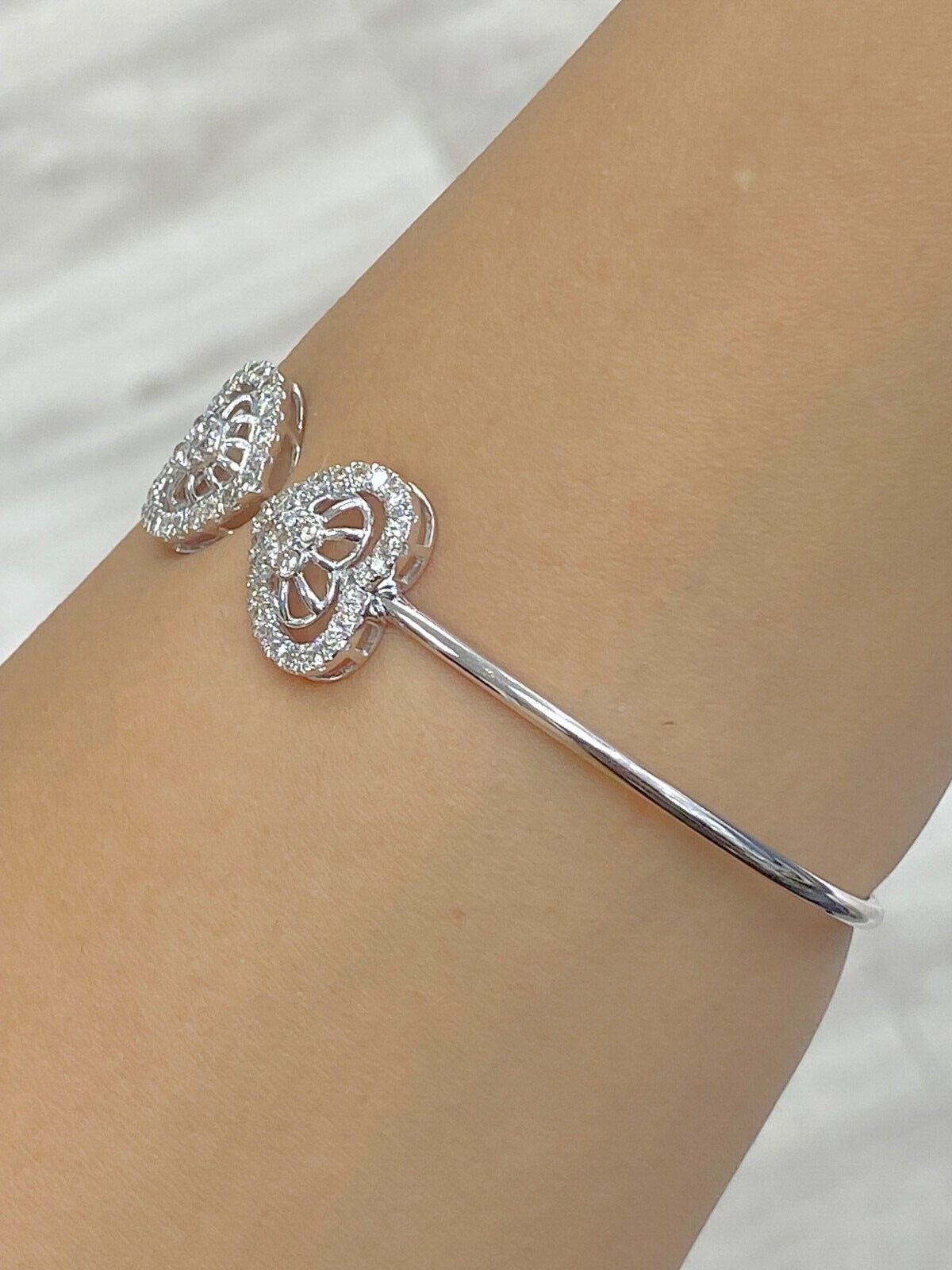 1.10CTW Natural Round Diamond Heart Bangle Cuff Bracelet 14KT