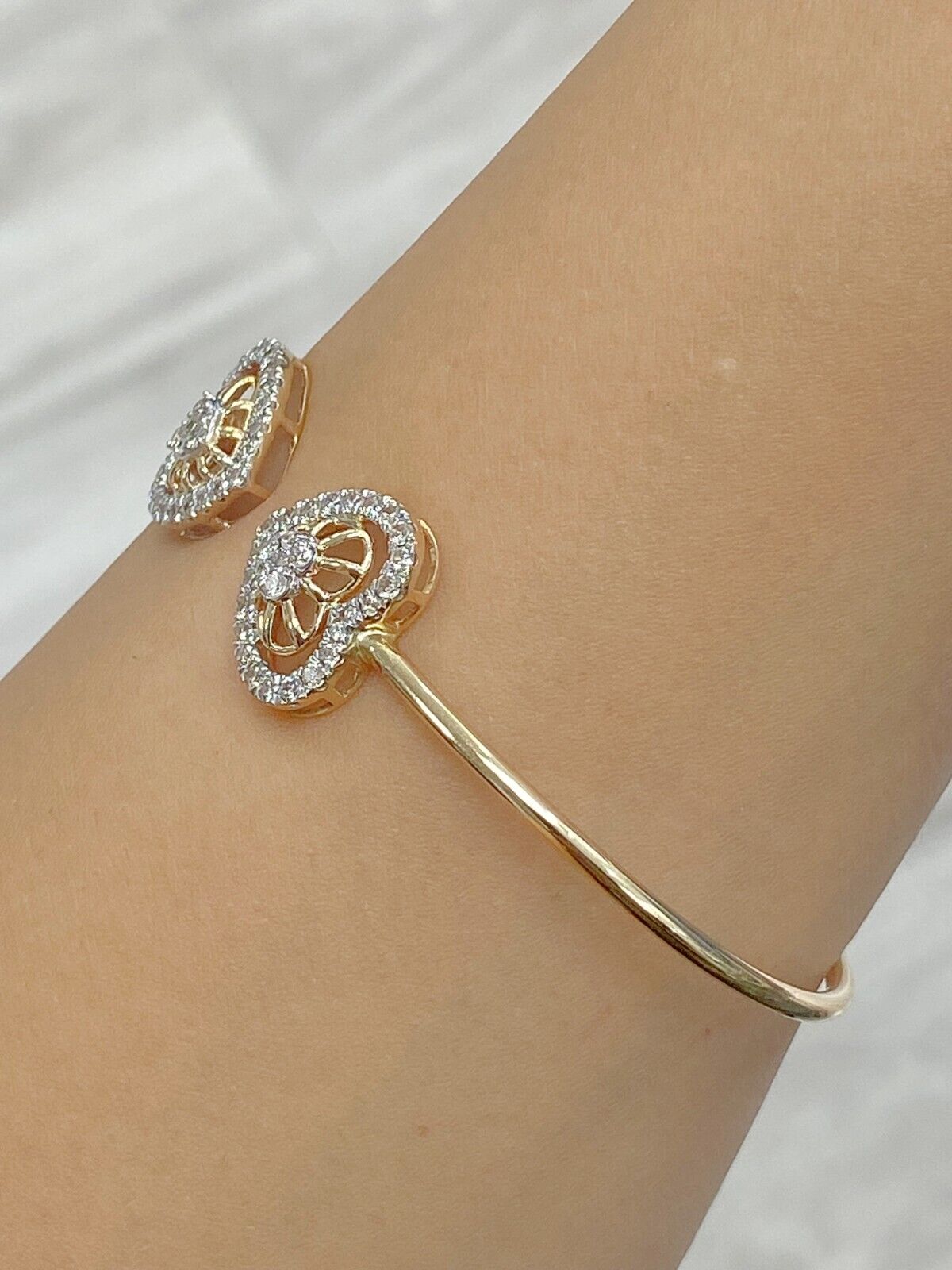 1.10CTW Natural Round Diamond Heart Bangle Cuff Bracelet 14KT