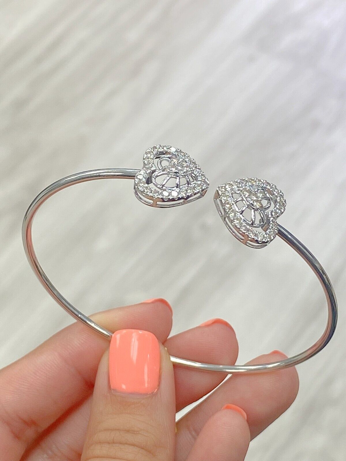 1.10CTW Natural Round Diamond Heart Bangle Cuff Bracelet 14KT